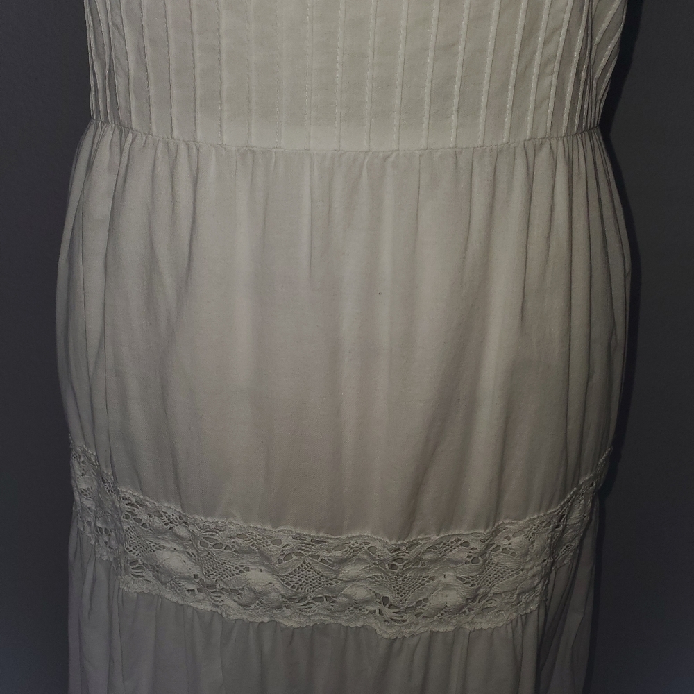 Ann Taylor Loft white dress with spaghetti straps - Picture 5 of 16